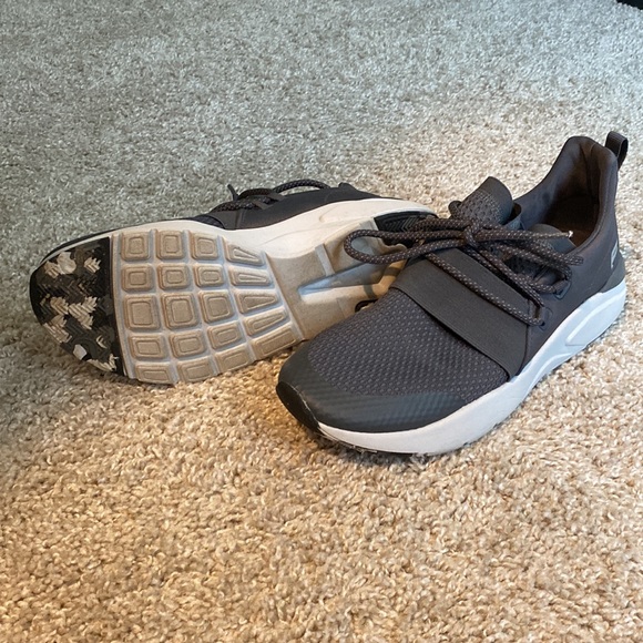 Fabletics shoes - Picture 2 of 3